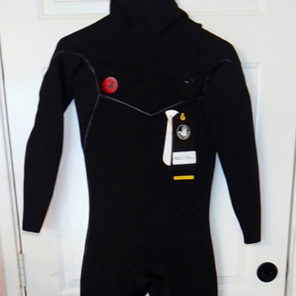 Body Glove Men's Black Rash Guard